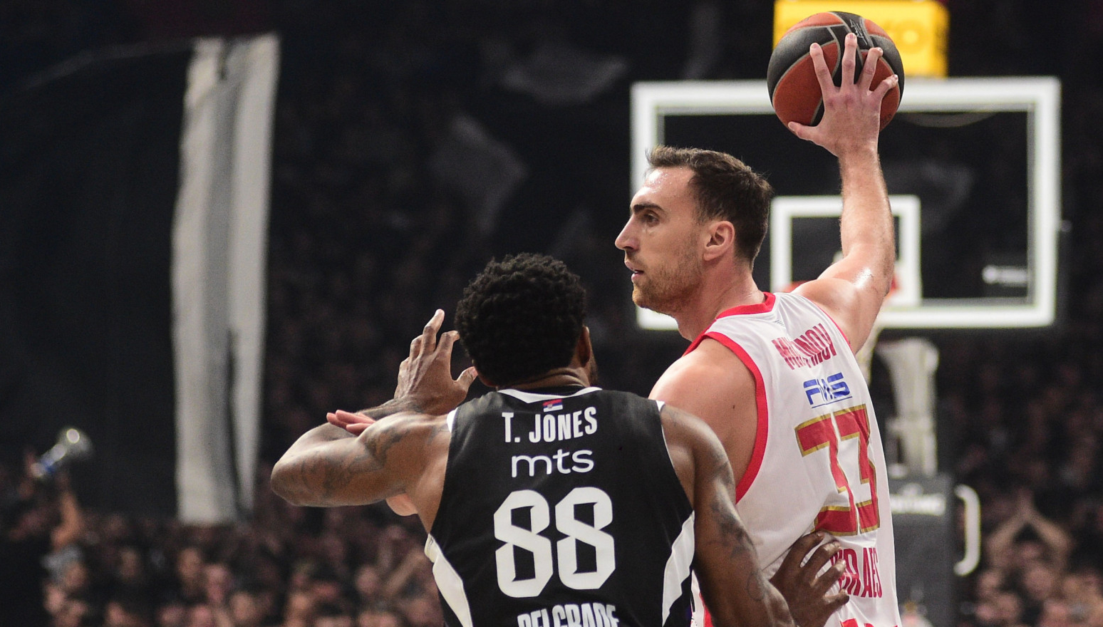 Milutinov: "Ako to uradiš pred njihovim navijačima..." VIDEO