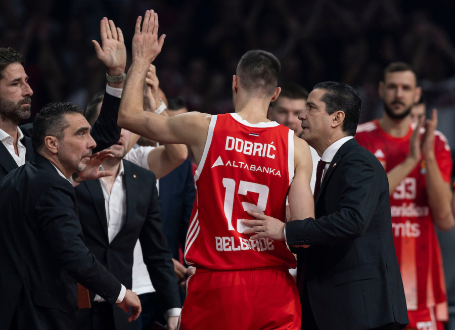 Petrušev i Dobrić briljirali, Zvezda stotkom razbila Bajern!