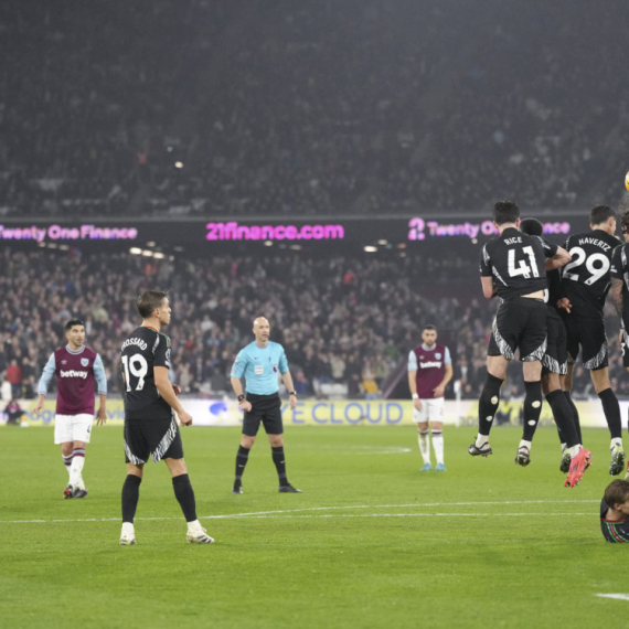 Ludi londonski derbi – sedam golova za 45 minuta, a onda ništa VIDEO