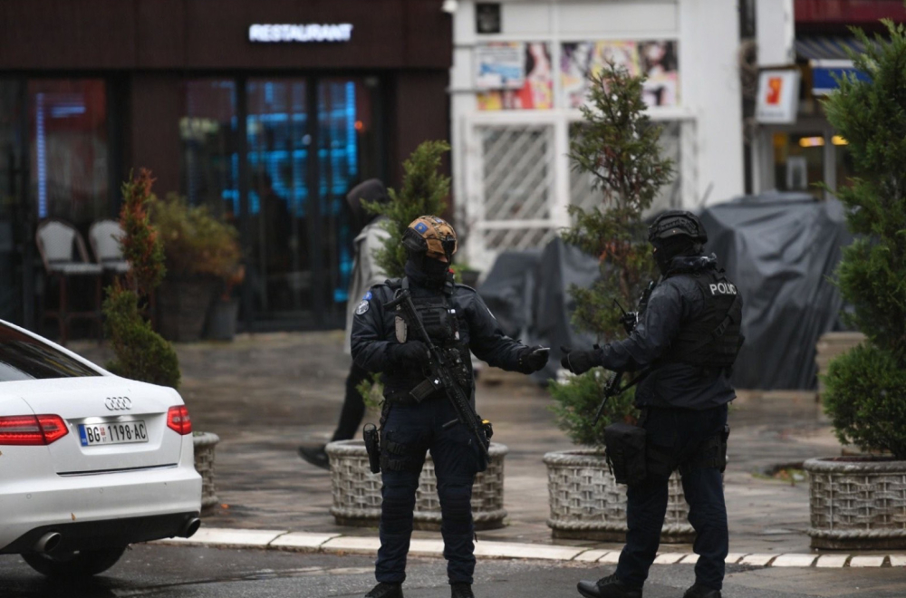 Grenel zahteva: Moramo da znamo ko i zbog čega FOTO