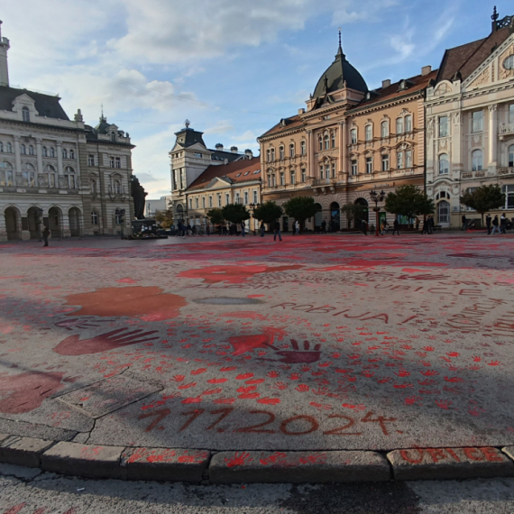 Haos u Novom Sadu predvodi funkcionerka Nenada Čanka, kome su Srbi genocidan narod, a Kurti prijatelj FOTO