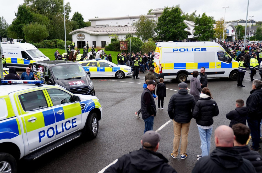 Užas: Vozač naleteo u masu, povređeno više osoba – među njima i dvoje dece