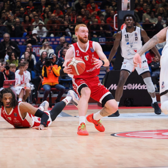 Senzacija u Milanu: Armani poražen pred Zvezdu!