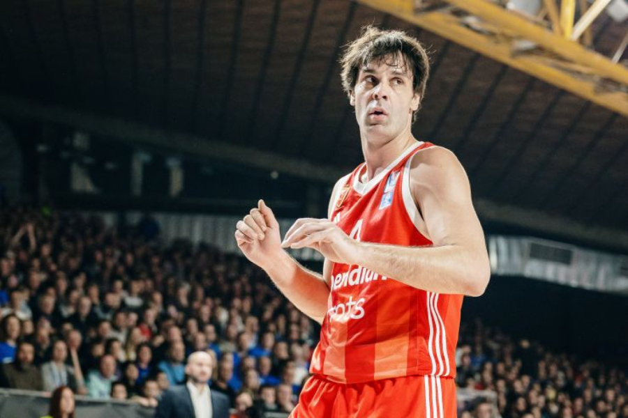 Miler-Mekintajer i Dobrić sprečili senzaciju – Zvezda srušila Spartak u Dudovoj šumi