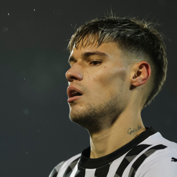 Sporni fudbaler Partizana napustio Humsku