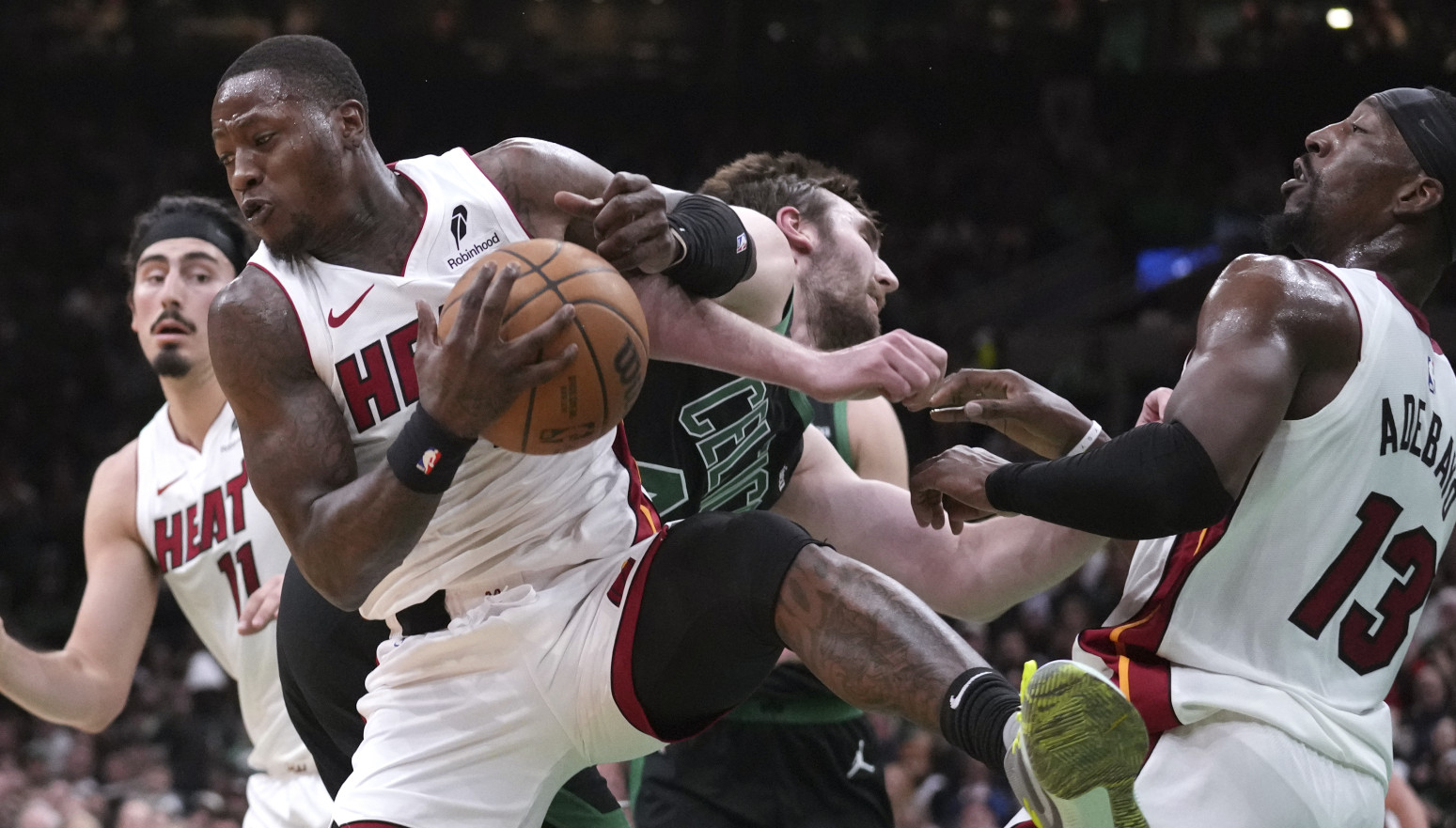 Majami razbijen bez Jovića VIDEO