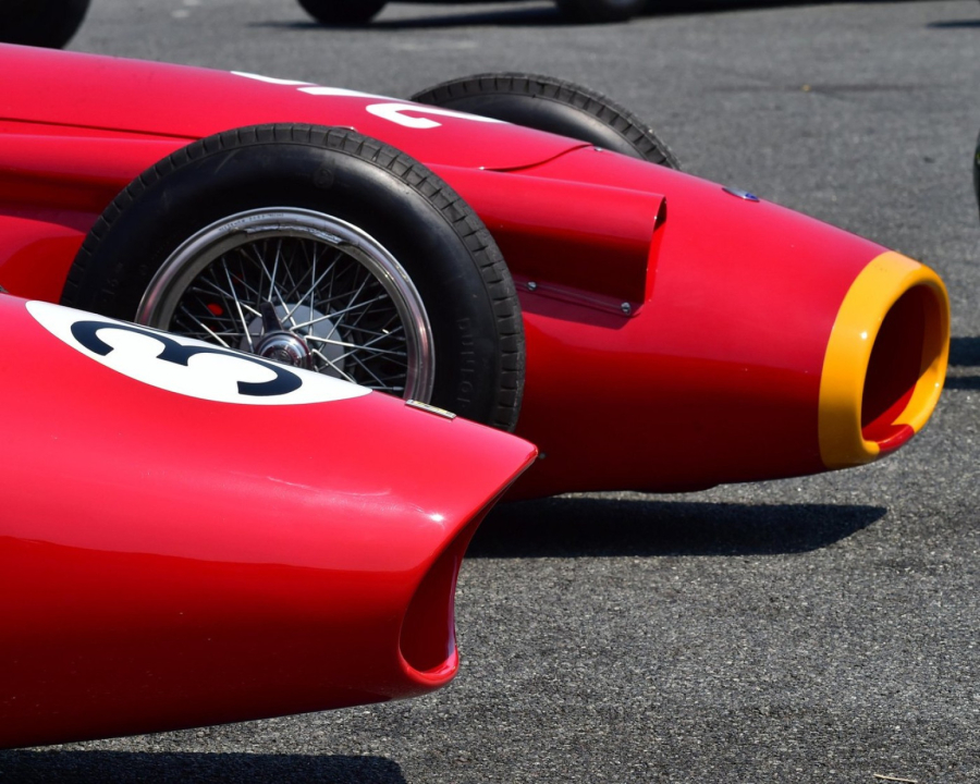 Skupljao je automobile 50 godina, sada ih prodaje: Vrede preko 400 miliona evra VIDEO