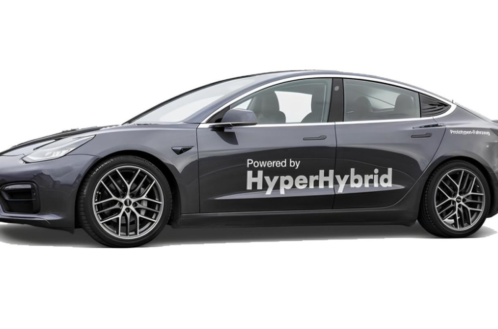 Može li ovaj Tesla da pomiri strujaše i SUS fanove? Malo troši i nema čekanja na punjaču