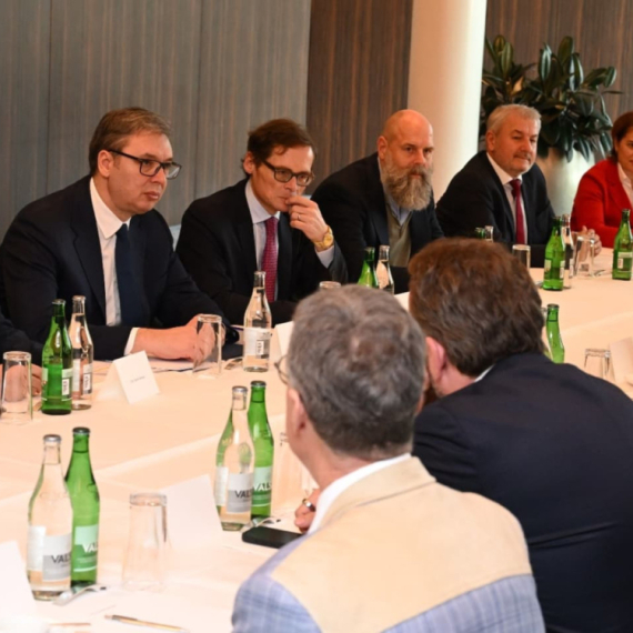 Vučić u Cirihu: Jače prisustvo švajcarskih kompanija donelo bi novi zamah Srbiji