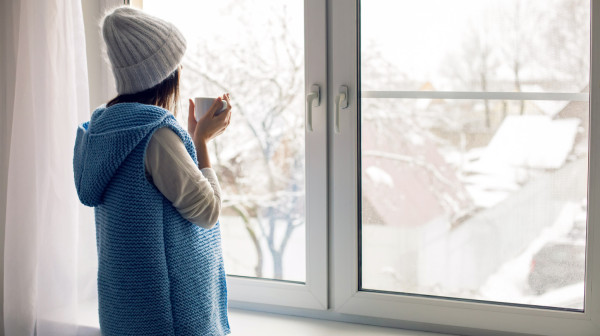 Nema potrebe za hemikalijama: Očistite staklene površine pomoću ovog sastojka iz kuhinje