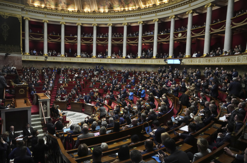 Makron se obraća naciji: Oni su mogući kandidati za novog premijera