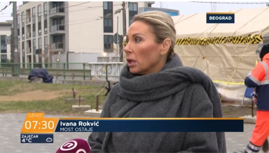 Aleksićeva poslanica brani most iz toplog automobila, a demonstranti se mrznu FOTO/VIDEO