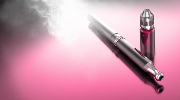 Francuska upozorava: Vejpovi i elektronske cigarete izazivaju ozbiljne zdravstvene rizike