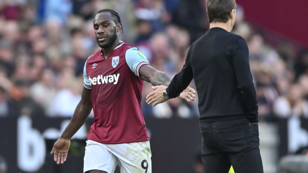 Napadač Vest Hema imao tešku saobraćajku – automobil uništen, klub se moli za njega FOTO