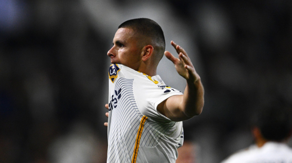 Joveljić ne staje – gol u meču za titulu! VIDEO