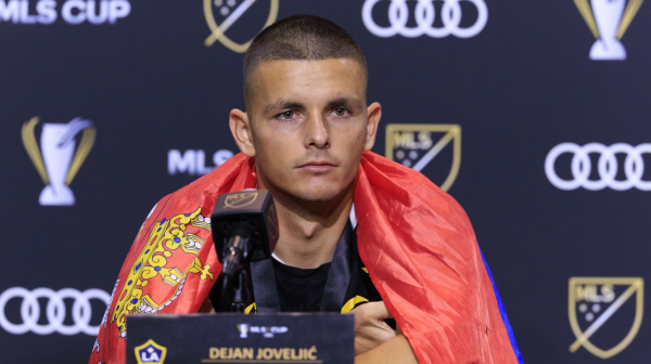 Joveljić sa srpskom zastavom: "Znao sam da će doći moj trenutak" VIDEO