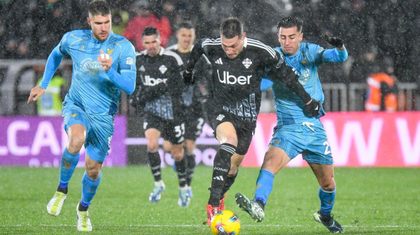 Venecija iščupala bod od Koma - VAR poništio gol za pobedu