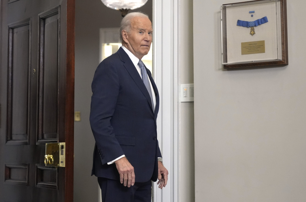 I, evo ga opet: Potpuno pogubljen VIDEO