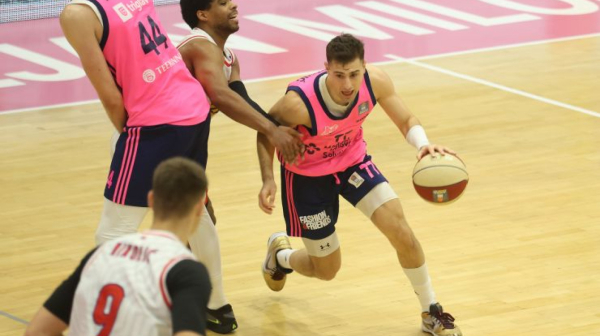 Mega na +24 protiv Borca