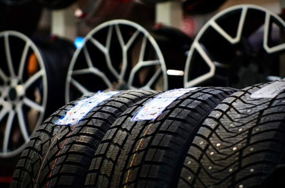 Čak 700 otkaza: Poznati proizvođač guma gasi pogon