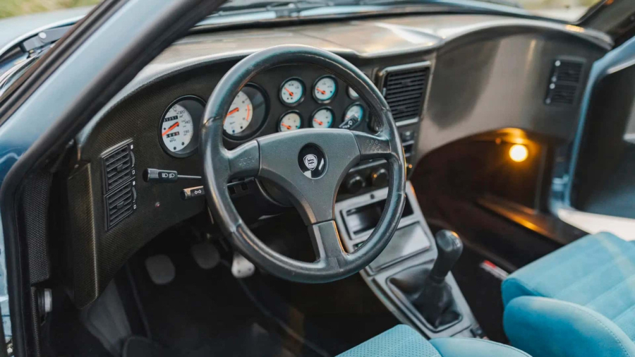 Kolekcionari u niskom startu: Prodaje se jedna od najređih Lancia FOTO