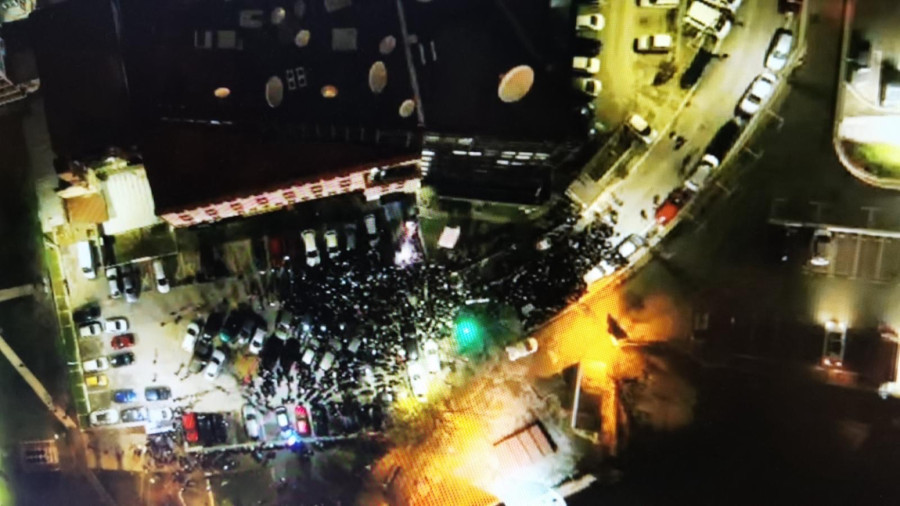 Studenti blokirali Takovsku ulicu, a deo studenata uputio se ka Aberdarevoj; Prisutno 2.800 osoba  FOTO