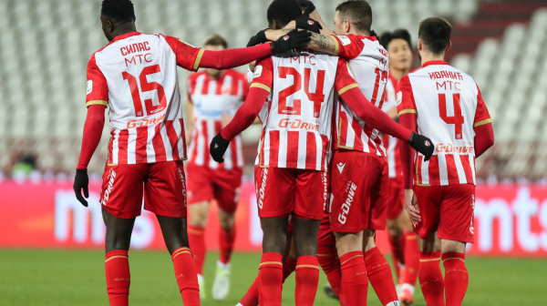 Haos u Novom Pazaru: Napadnut autobus Zvezde!