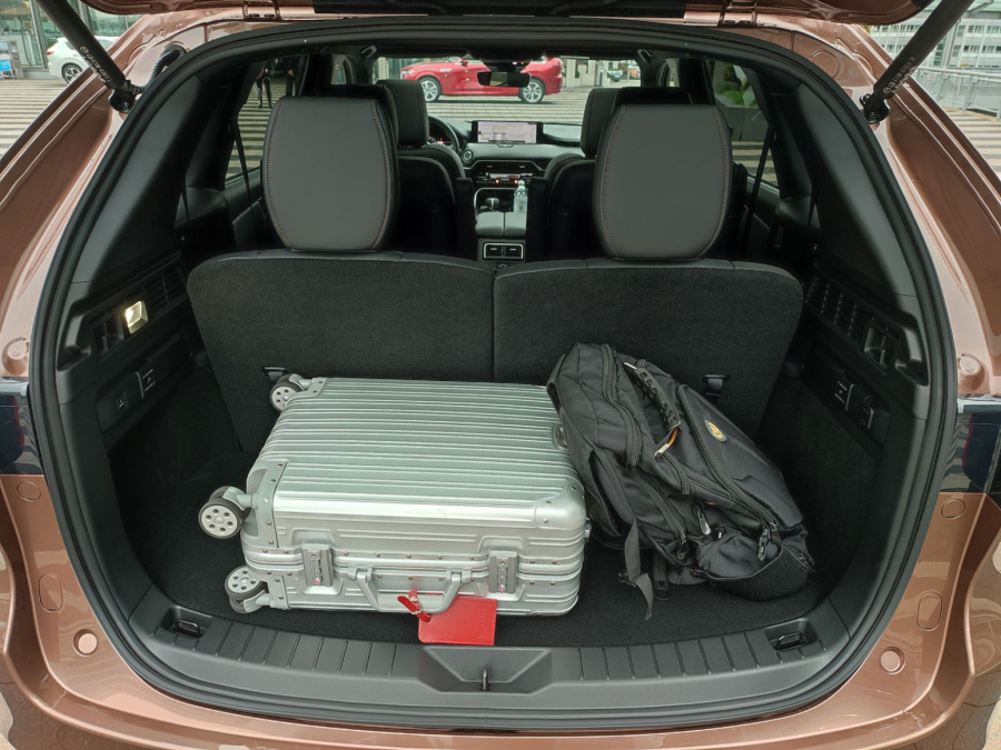 Prva vožnja: Mazda CX-80 – u službi zadovoljstva FOTO