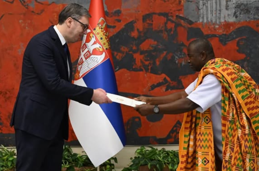 Vučić primio akreditivna pisma novog ambasadora Gane: "Srdačan i prijateljski razgovor" FOTO