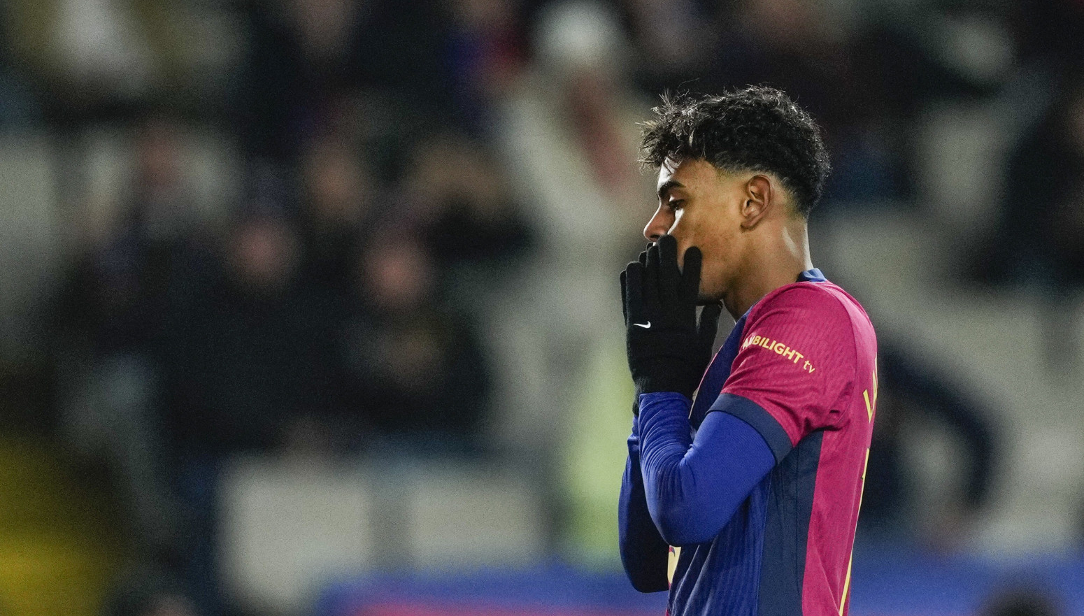 Postaje alarmantno – Jamal ponovo u autu