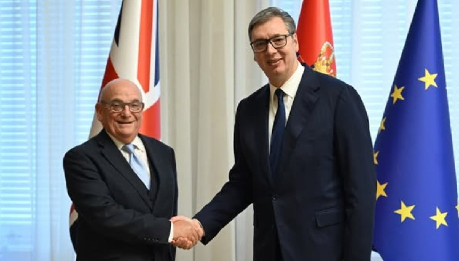 Vučić se sastao sa Stjuartom Pičom: Izrazio sam očekivanje da UK pokaže više razumevanja za pitanje KiM FOTO