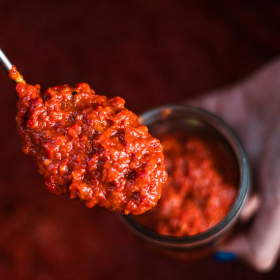 Leskovački domaći ajvar ponovo najbolje srpsko jelo