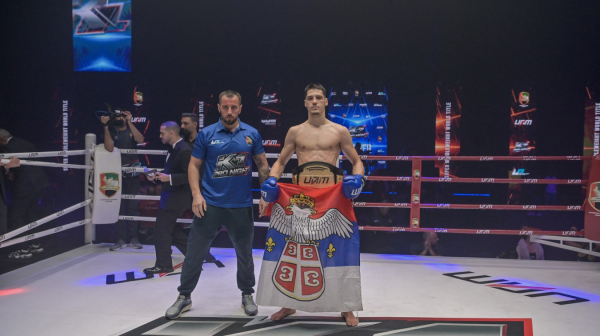 Nikola Todorović odbranio titulu profi prvaka sveta