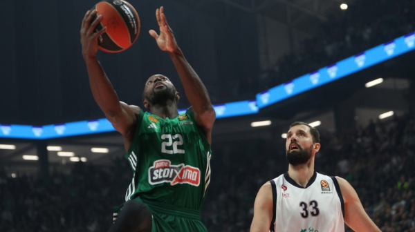 PAO rasturio Armani – ništa od rekorda Nana