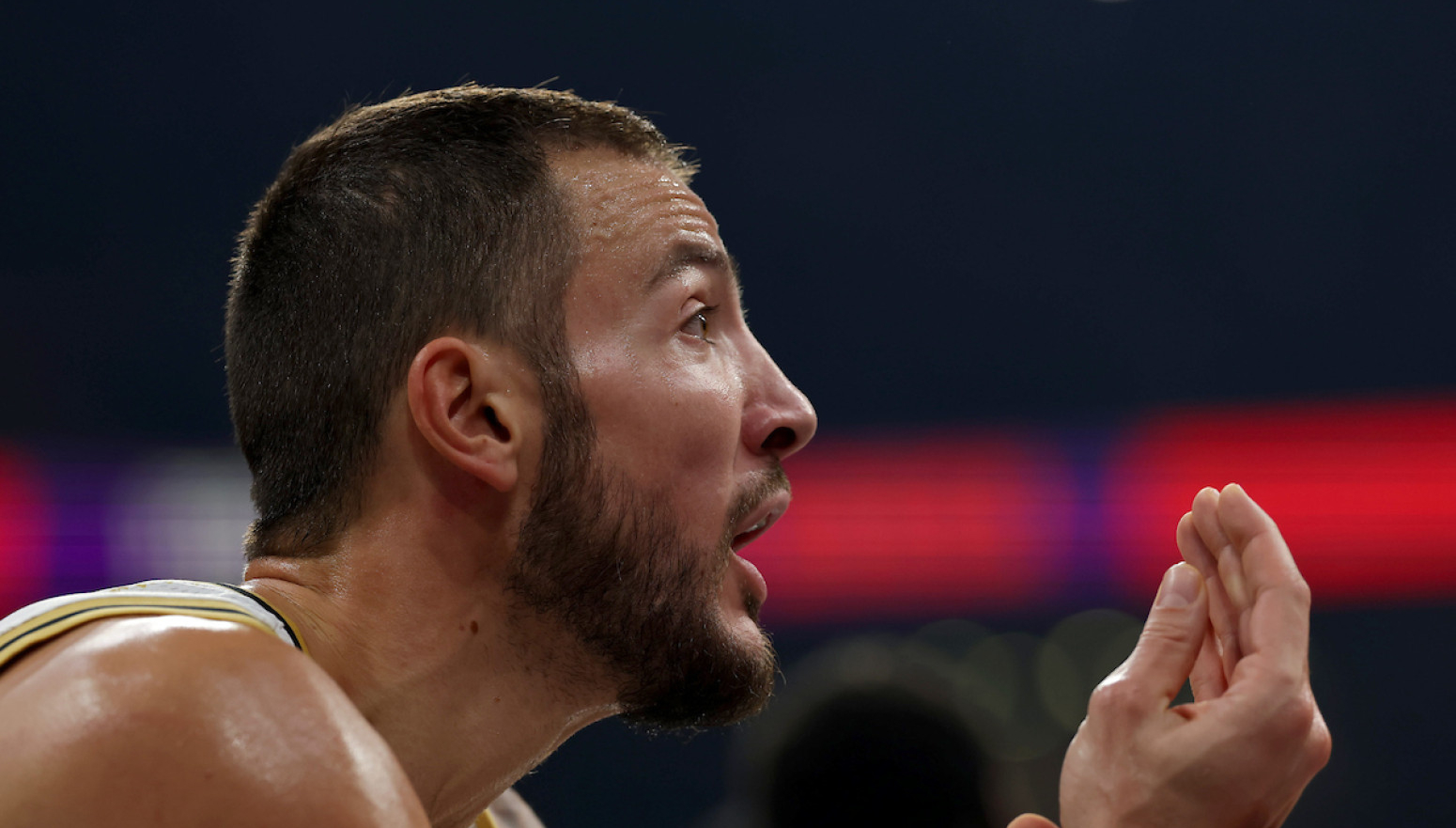 Lovernj oduševio "grobare": "Hoću da se vratim" VIDEO