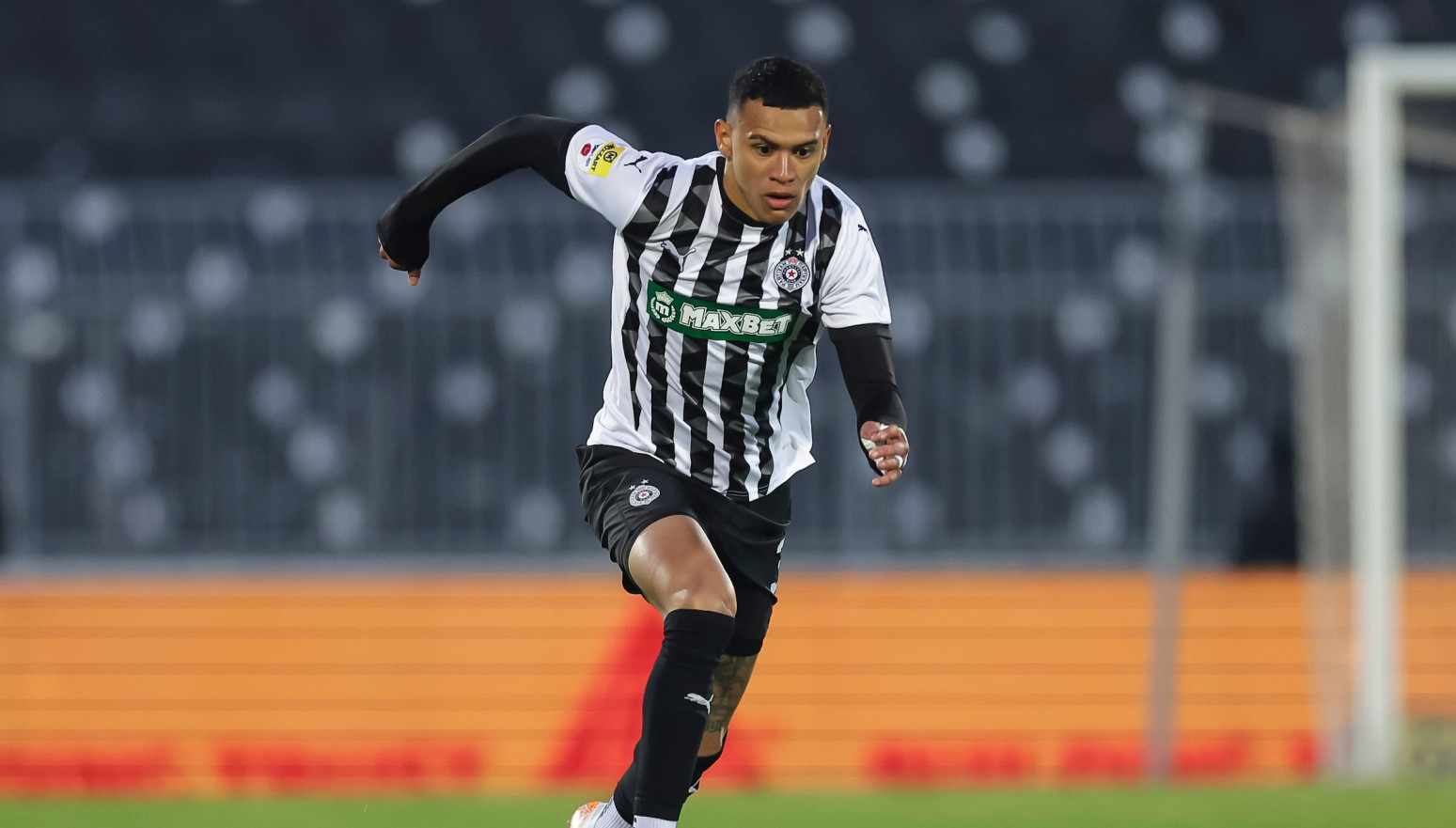 Nova bura u Humskoj: Fudbaler zbog discipline završio sezonu; "Nikada to nisam doživeo" VIDEO