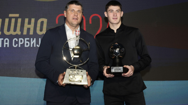 Maksimović: "Lepše je kad sa pobedom i osmehom dođeš na dodelu" VIDEO