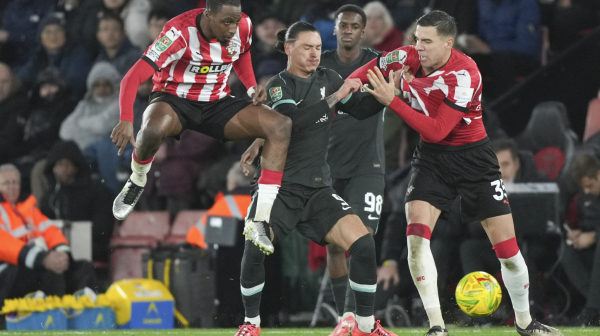 Liverpul za osam minuta "slomio" Sautempton, prošao i Njukasl