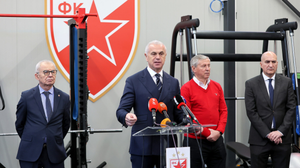 Zvezda tražila smenu komesara za suđenje!