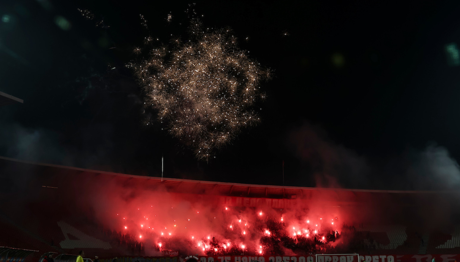 "Delije" u Areni pozvale na fudbal: "Marakana" moja sudbina FOTO