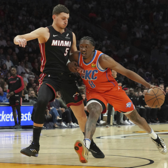 Jović skroman u porazu Majamija VIDEO