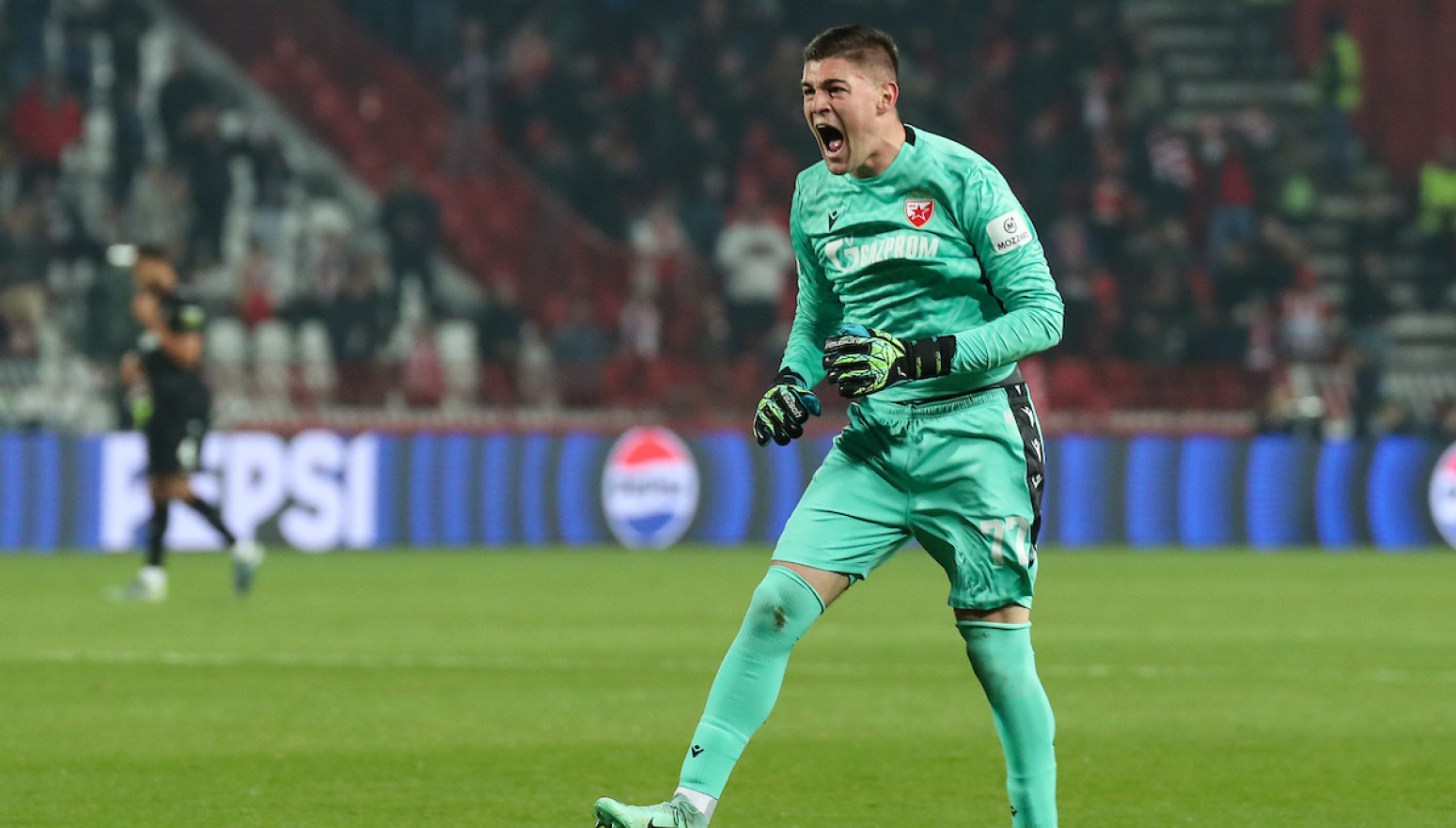 Guteša: "Gađali su me upaljačima – izvinio sam se sudiji" VIDEO