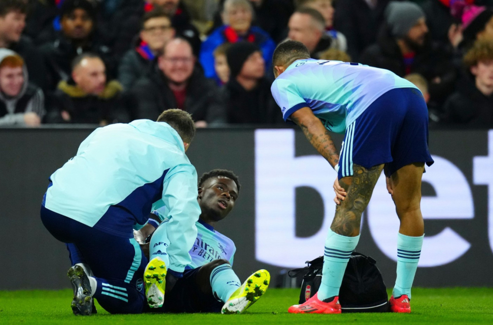 Saka na štakama napustio stadion VIDEO