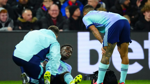 Saka na štakama napustio stadion VIDEO