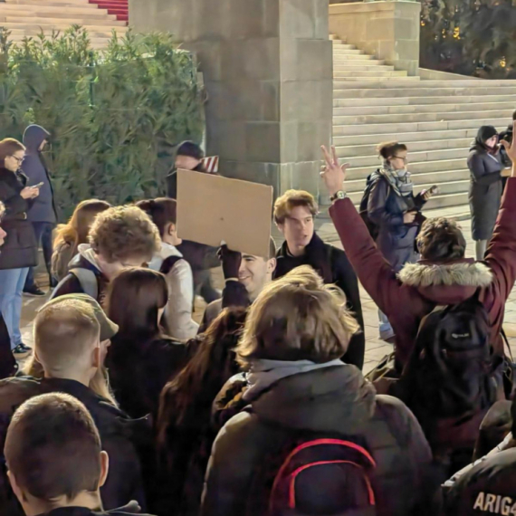 Vlado Georgiev upitao Cicvarića: Koliko si uzeo od stanih donatora preko užičkog "Centra za prava deteta"?