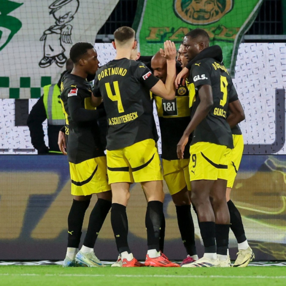 Borusija "zavrnula slavine" – tanak budžet za zimski prelazni rok