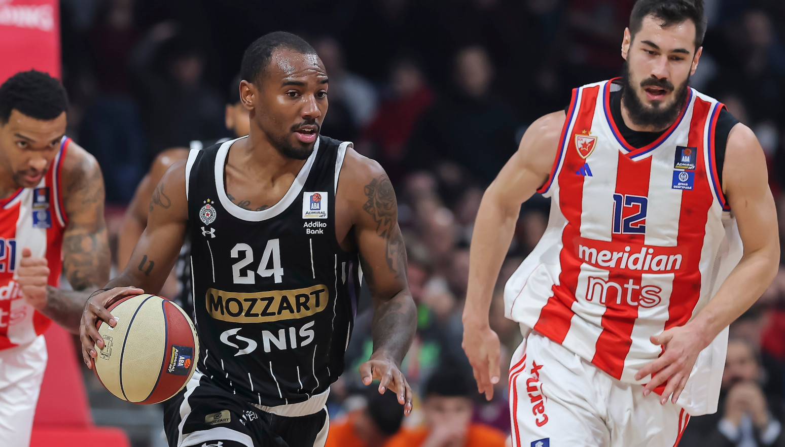 "Milion" trojki i drama u Areni: Zvezdina velika pobeda – Partizan skupo platio greške