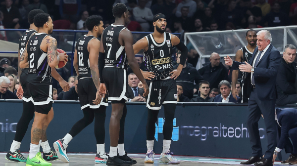 Partizan ne ume da izvede aut – dva puta! VIDEO