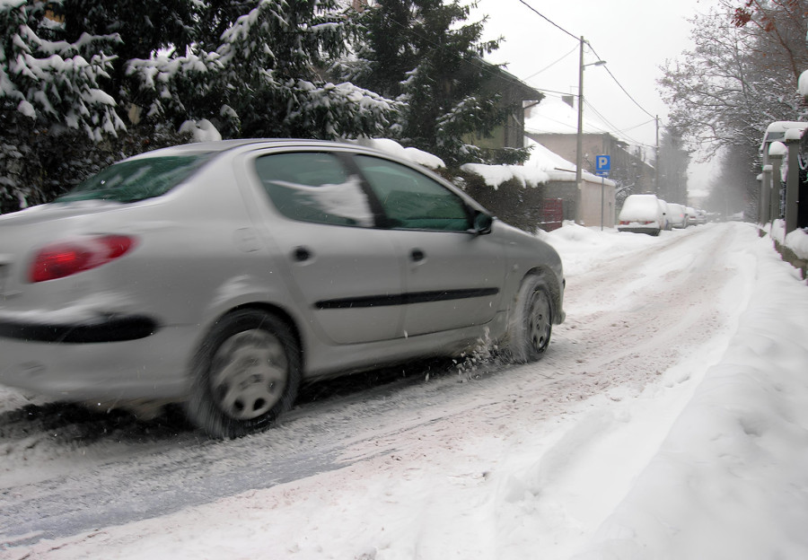 Sneg kad mu vreme nije, a zimske gume u podrumu