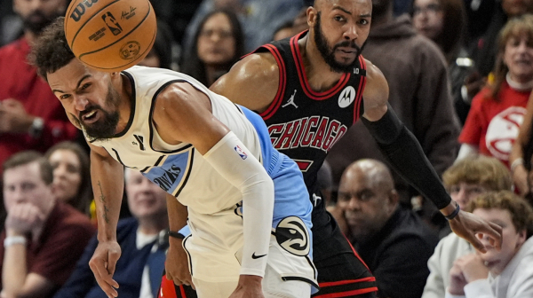 Gubili 21 razlike, pa ubacili 50 u četvrtini – Atlanta bez Bogdanovića srušila Čikago